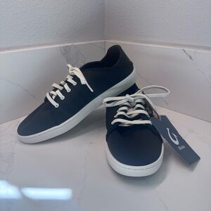 NEW OluKai Women's Pehuea Li Black/White Sand sneakers Tennis Shoes Size 10